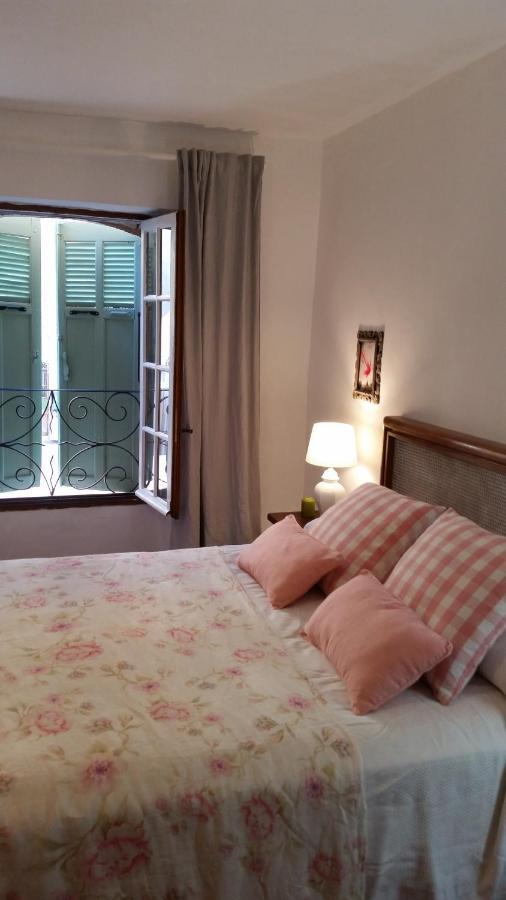 Ana'S Guest House Chambres D'Hotes Aups Ngoại thất bức ảnh